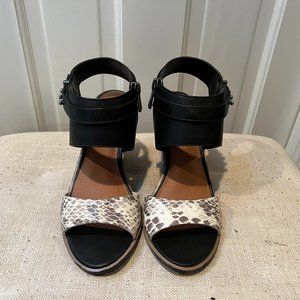 Dolce Vita Sandals Size 6.5  Black/leopard print leather